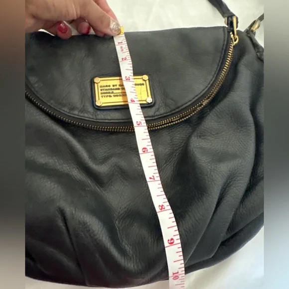 Marc by Marc Jacobs Classic Q Natasha Black Leather Crossbody Bag - Picture 14 of 15